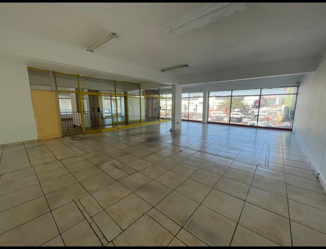 80M² RETAIL TO LET IN STARWOOD